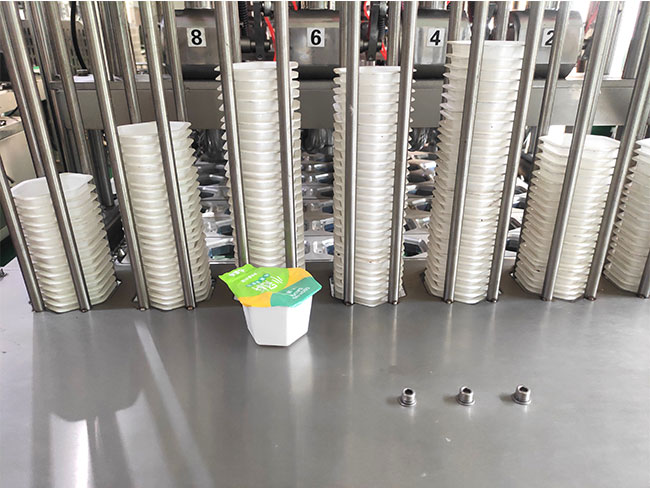 ȫ�Ԅӹ��b��ڙC(j��)��Ʒչʾ